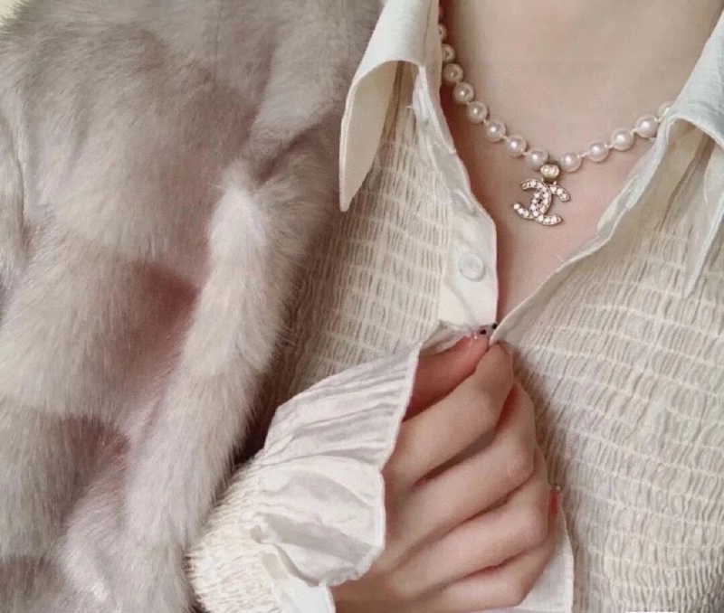 Ch**el necklaces